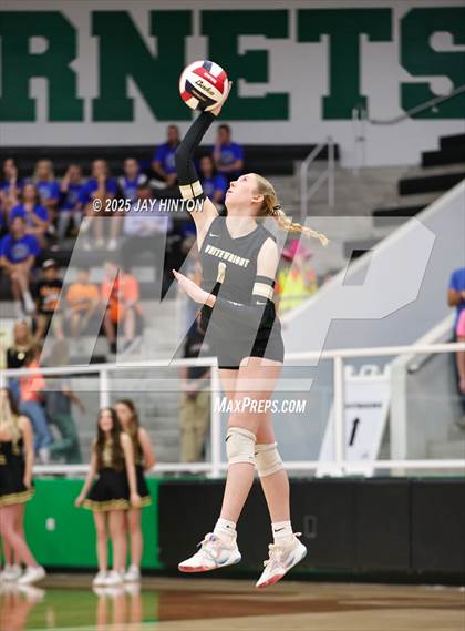Thumbnail 1 in Nocona vs Whitewright (UIL 2A D1 Volleyball Semifinal) photogallery.