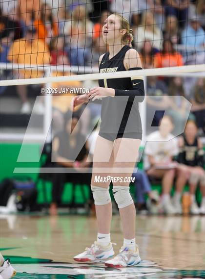 Thumbnail 1 in Nocona vs Whitewright (UIL 2A D1 Volleyball Semifinal) photogallery.