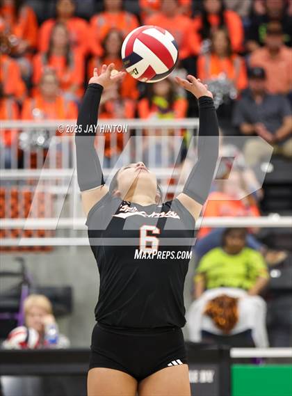 Thumbnail 1 in Nocona vs Whitewright (UIL 2A D1 Volleyball Semifinal) photogallery.