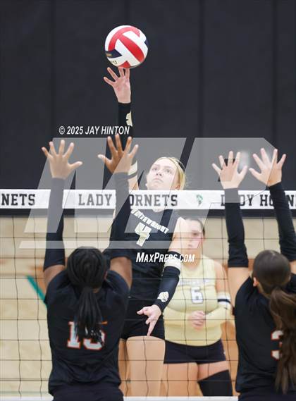 Thumbnail 2 in Nocona vs Whitewright (UIL 2A D1 Volleyball Semifinal) photogallery.
