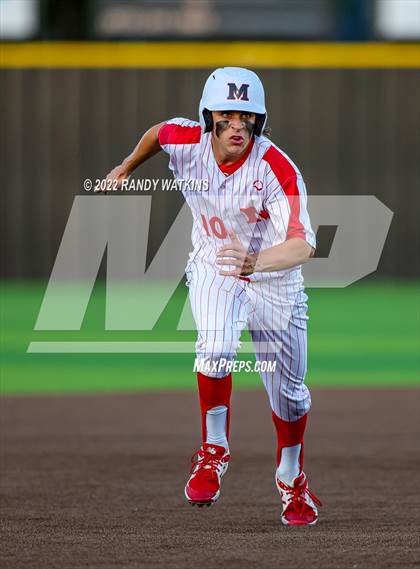 Thumbnail 2 in Keller @ Marcus (UIL 6A Region 1 Regional Playoff Semi-Final Game 1) photogallery.