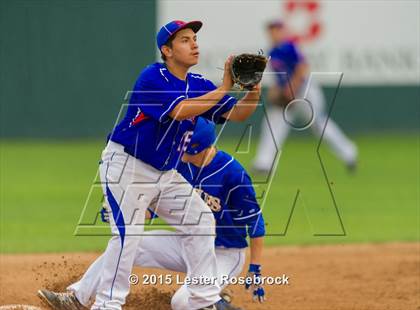 Thumbnail 1 in San Antonio Memorial @ Alamo Heights photogallery.
