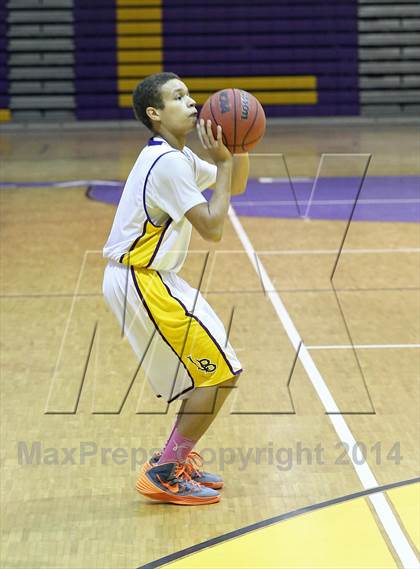 Thumbnail 2 in Woodson @ Lake Braddock  photogallery.