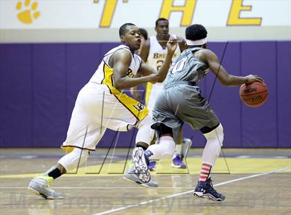 Thumbnail 1 in Woodson @ Lake Braddock  photogallery.