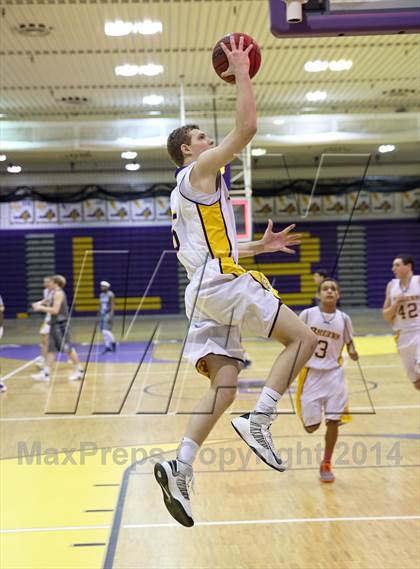 Thumbnail 1 in Woodson @ Lake Braddock  photogallery.