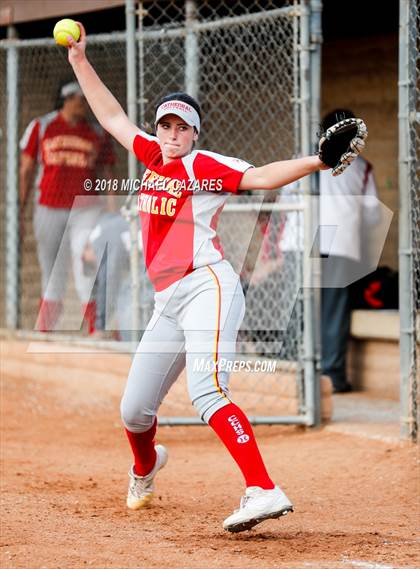 Thumbnail 1 in Cathedral Catholic vs. Torrey Pines photogallery.