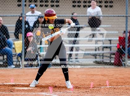 Thumbnail 3 in Cathedral Catholic vs. Torrey Pines photogallery.