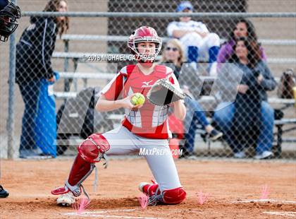 Thumbnail 3 in Cathedral Catholic vs. Torrey Pines photogallery.