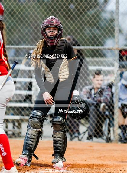Thumbnail 2 in Cathedral Catholic vs. Torrey Pines photogallery.