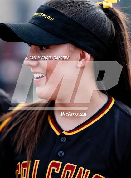 Thumbnail 3 in Cathedral Catholic vs. Torrey Pines photogallery.