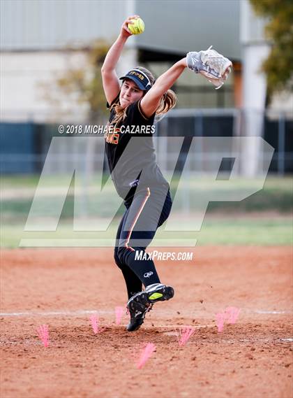 Thumbnail 3 in Cathedral Catholic vs. Torrey Pines photogallery.