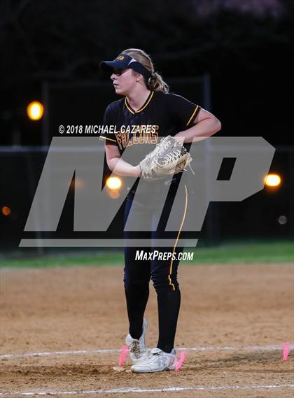 Thumbnail 2 in Cathedral Catholic vs. Torrey Pines photogallery.