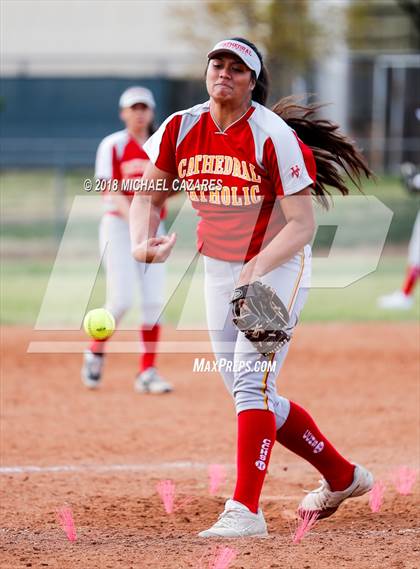 Thumbnail 3 in Cathedral Catholic vs. Torrey Pines photogallery.