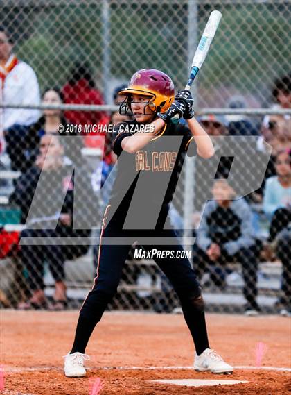 Thumbnail 2 in Cathedral Catholic vs. Torrey Pines photogallery.