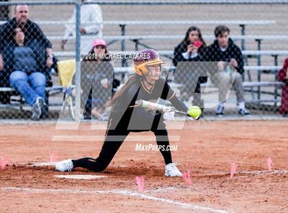 Thumbnail 2 in Cathedral Catholic vs. Torrey Pines photogallery.