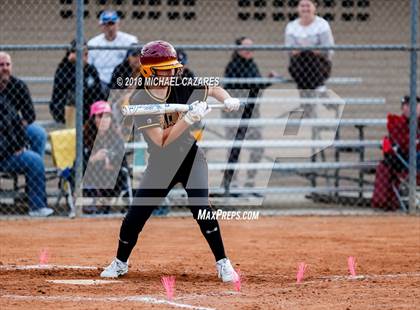 Thumbnail 2 in Cathedral Catholic vs. Torrey Pines photogallery.