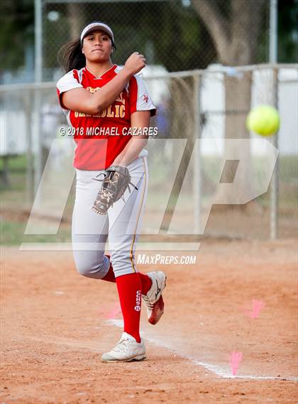 Thumbnail 2 in Cathedral Catholic vs. Torrey Pines photogallery.