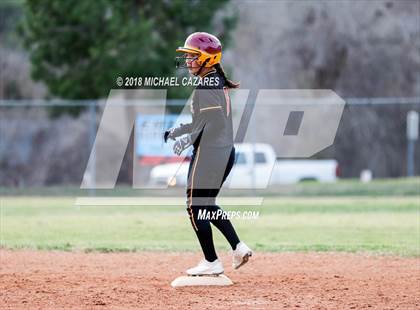 Thumbnail 2 in Cathedral Catholic vs. Torrey Pines photogallery.
