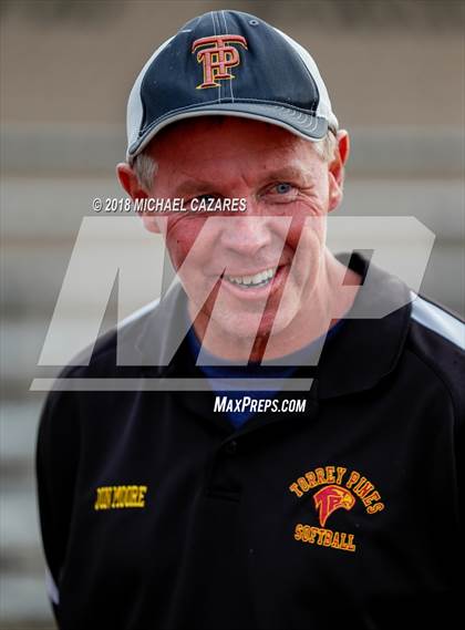 Thumbnail 2 in Cathedral Catholic vs. Torrey Pines photogallery.