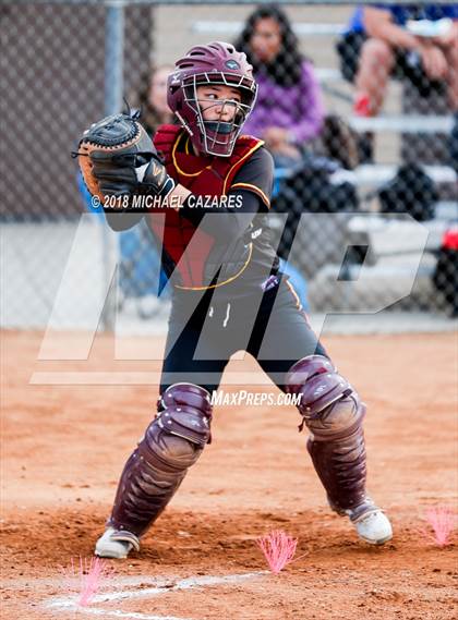 Thumbnail 2 in Cathedral Catholic vs. Torrey Pines photogallery.