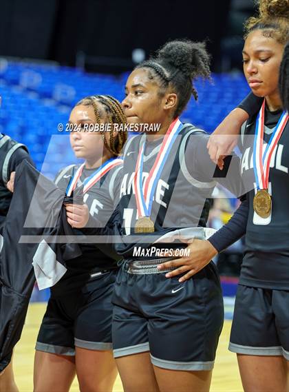 Thumbnail 2 in Liberty vs. Randle (UIL 5A Basketball Semifinal Medal Ceremony) photogallery.