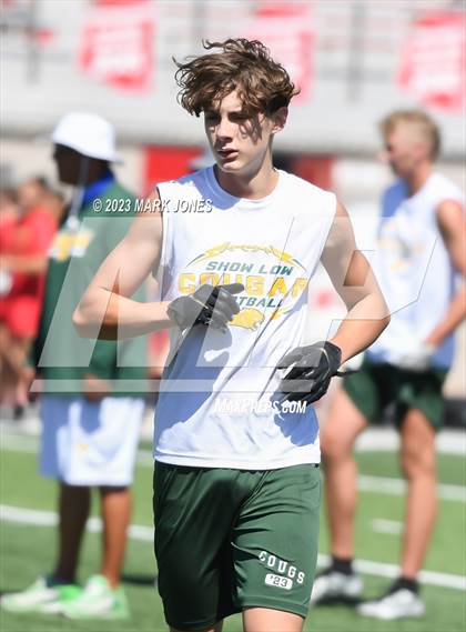 Thumbnail 3 in Cesar Chavez vs. Show Low (Mingus 7 on 7 Tournament) photogallery.