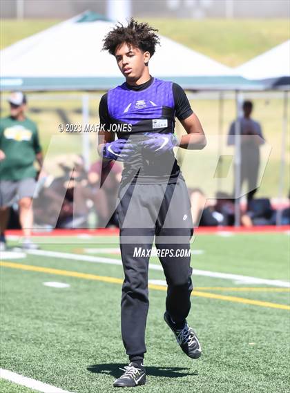 Thumbnail 1 in Cesar Chavez vs. Show Low (Mingus 7 on 7 Tournament) photogallery.