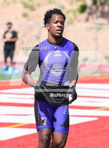 Thumbnail 1 in Cesar Chavez vs. Show Low (Mingus 7 on 7 Tournament) photogallery.
