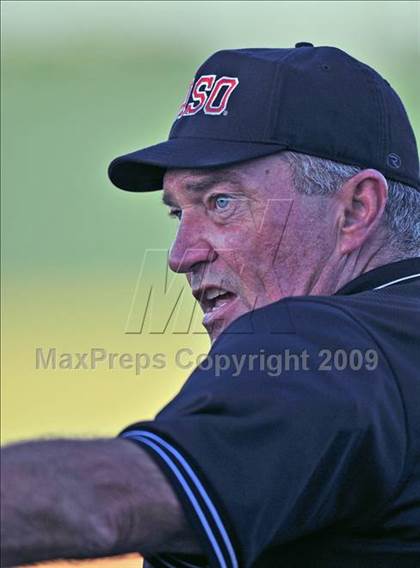 Thumbnail 1 in Adams vs Smith (Class 4A Region II Playoffs) photogallery.