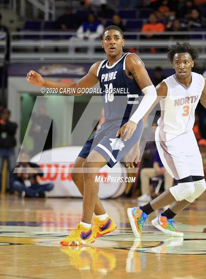 Thumbnail 3 in North Edgecombe vs. Henderson Collegiate (NCHSAA 1A Regional Playoff) photogallery.