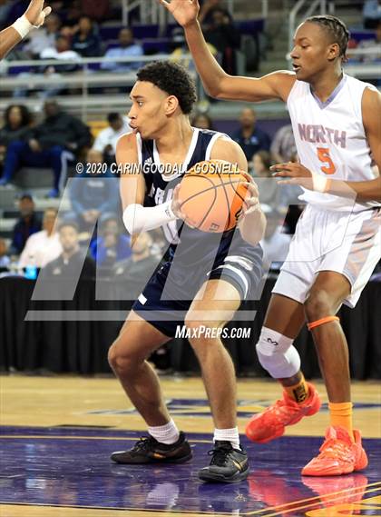 Thumbnail 2 in North Edgecombe vs. Henderson Collegiate (NCHSAA 1A Regional Playoff) photogallery.