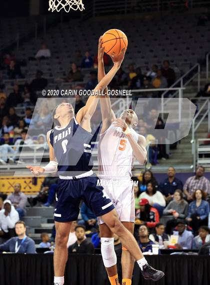 Thumbnail 2 in North Edgecombe vs. Henderson Collegiate (NCHSAA 1A Regional Playoff) photogallery.