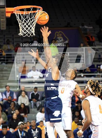 Thumbnail 3 in North Edgecombe vs. Henderson Collegiate (NCHSAA 1A Regional Playoff) photogallery.