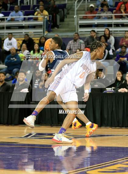 Thumbnail 3 in North Edgecombe vs. Henderson Collegiate (NCHSAA 1A Regional Playoff) photogallery.