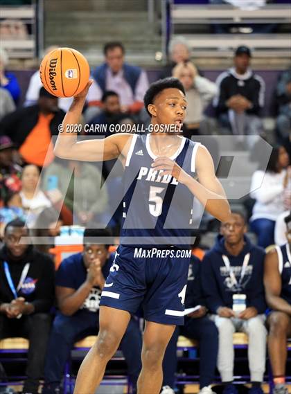 Thumbnail 2 in North Edgecombe vs. Henderson Collegiate (NCHSAA 1A Regional Playoff) photogallery.