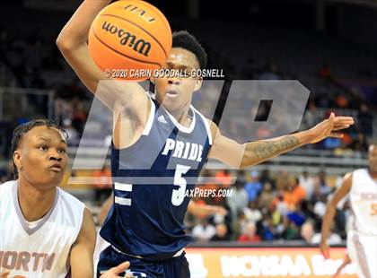 Thumbnail 3 in North Edgecombe vs. Henderson Collegiate (NCHSAA 1A Regional Playoff) photogallery.