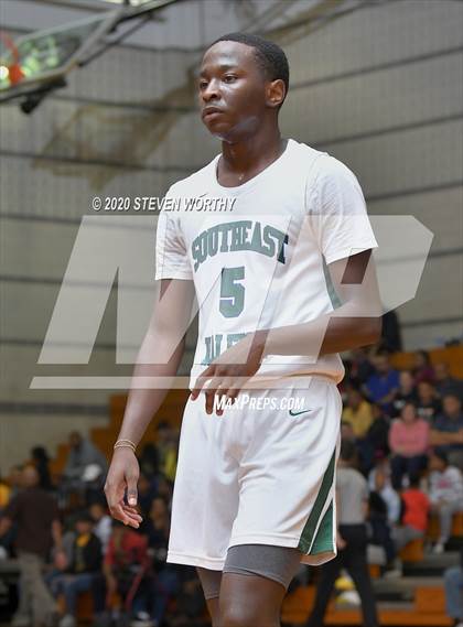 Thumbnail 2 in Cardinal Gibbons @ Southeast Raleigh photogallery.