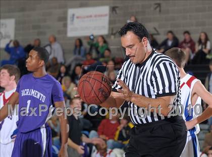 Thumbnail 3 in Sacramento vs. Folsom (Common Good Classic) photogallery.