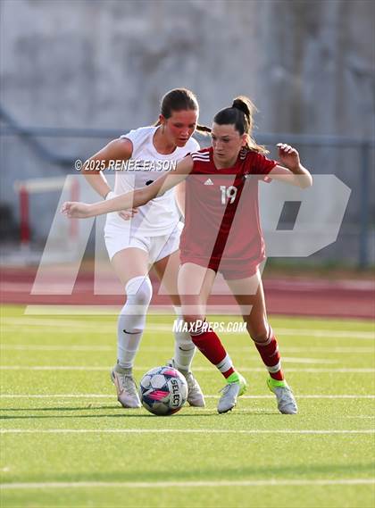 Thumbnail 3 in Lone Star vs. Lovejoy photogallery.