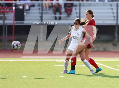 Thumbnail 2 in Lone Star vs. Lovejoy photogallery.