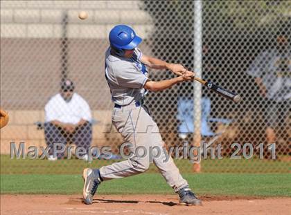 Thumbnail 1 in San Fernando vs. Sierra Vista (Blazer Bash) photogallery.