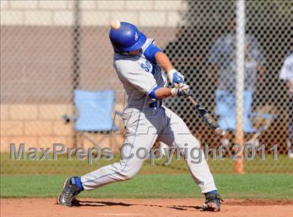 Thumbnail 2 in San Fernando vs. Sierra Vista (Blazer Bash) photogallery.