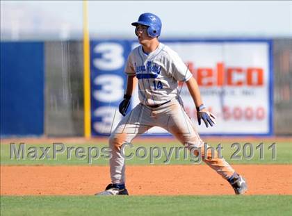 Thumbnail 1 in San Fernando vs. Sierra Vista (Blazer Bash) photogallery.