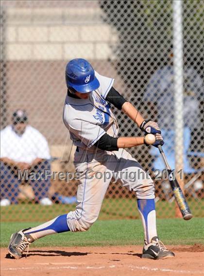 Thumbnail 3 in San Fernando vs. Sierra Vista (Blazer Bash) photogallery.