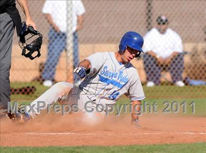 Thumbnail 1 in San Fernando vs. Sierra Vista (Blazer Bash) photogallery.