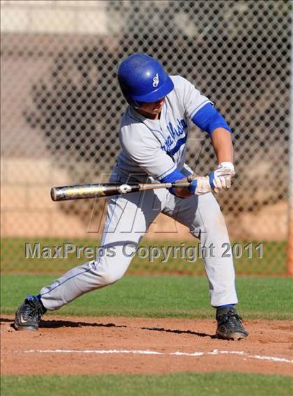 Thumbnail 3 in San Fernando vs. Sierra Vista (Blazer Bash) photogallery.