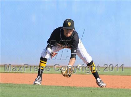Thumbnail 2 in San Fernando vs. Sierra Vista (Blazer Bash) photogallery.