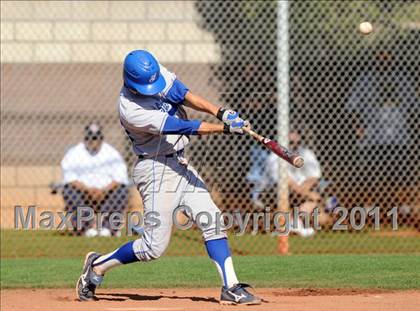 Thumbnail 3 in San Fernando vs. Sierra Vista (Blazer Bash) photogallery.