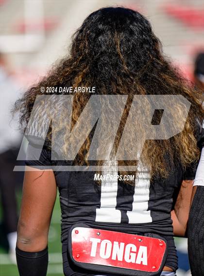 Thumbnail 1 in Corner Canyon vs. Lehi (UHSAA 6A Semifinal) photogallery.
