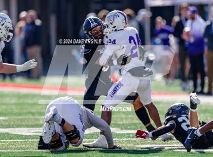 Thumbnail 3 in Corner Canyon vs. Lehi (UHSAA 6A Semifinal) photogallery.